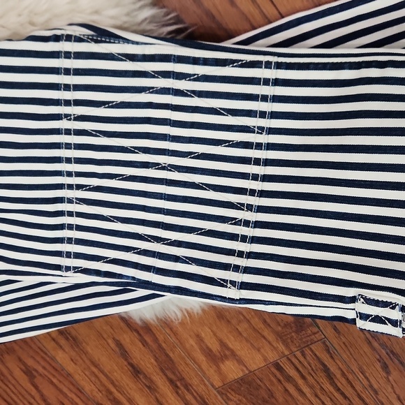 Current/Elliott Cropped Lexton Vertical Striped Crops - Picture 7 of 7
